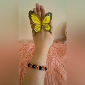 🤩Handmade Beautiful Bracelet Good For Gifts 🥰okay check the picture and video